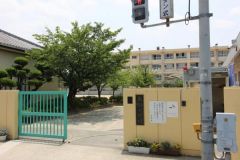 摂津市立鳥飼小学校